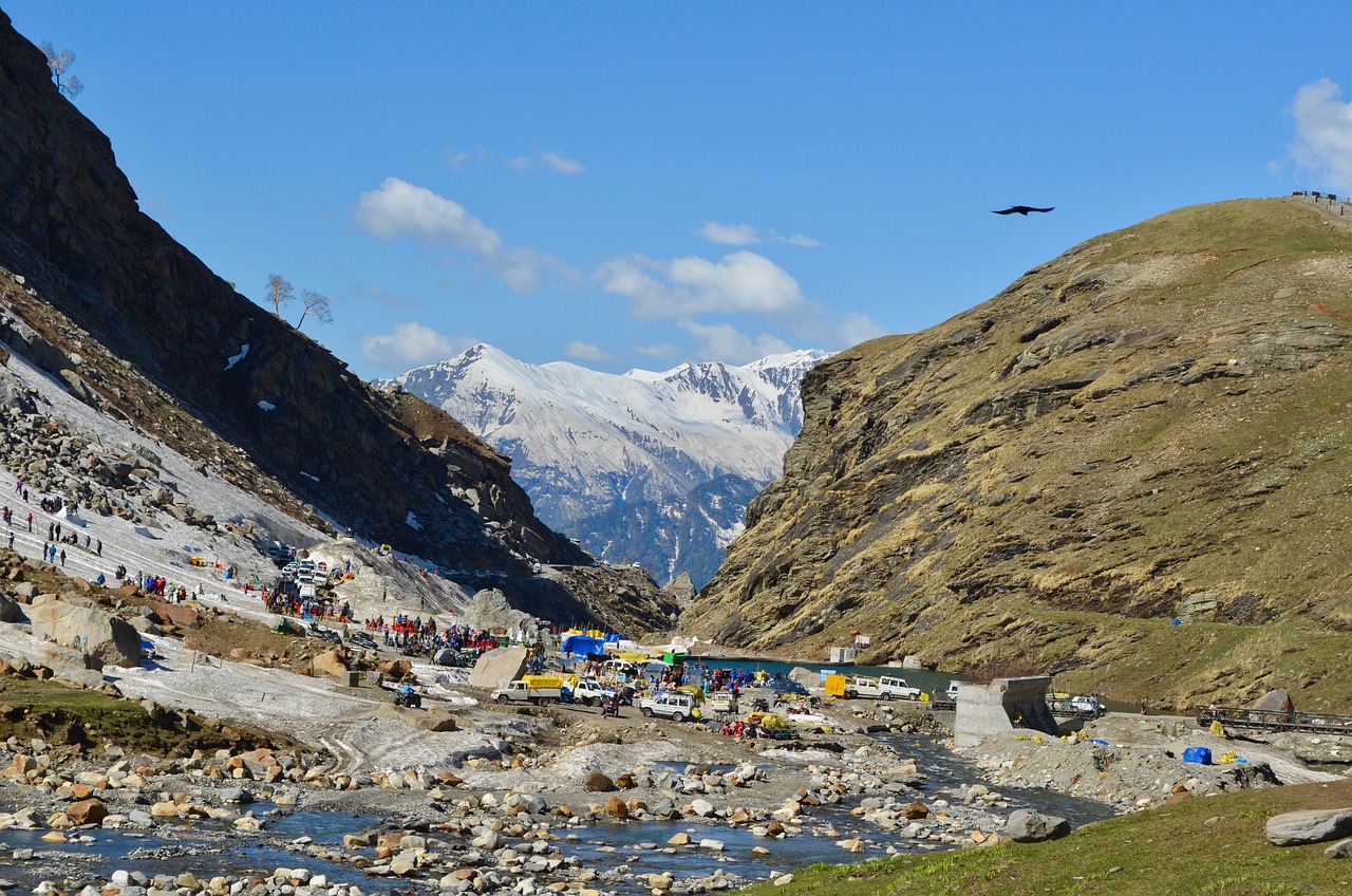 Mountain valley on a Himachal road trip
